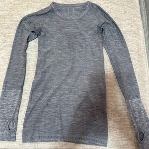 lululemon athletica Heathered Blue Long Sleeve Top